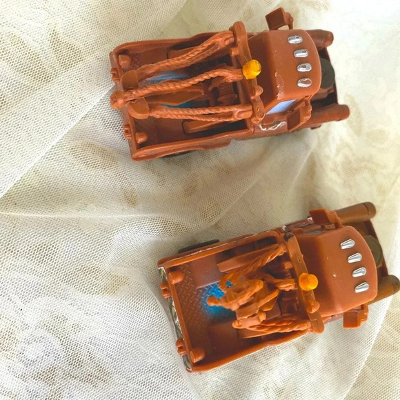 Disney Pixar Movie Collectibles Action Figures Cars - Set of 2 Cars - Picture 3 of 5